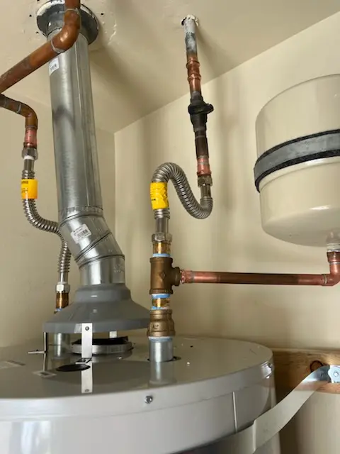 Water heater installation and plumbing repair in Utah Park
